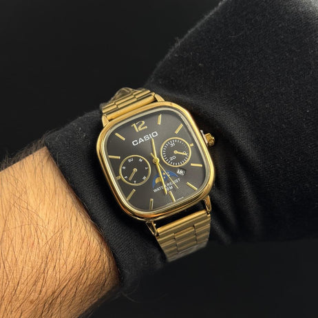 Casio MTP Dorado - Tablero Negro